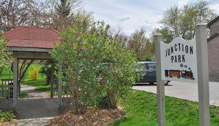 ilderton_junction_park_gazebo.jpg ilderton_junction_park_gazebo.jpg