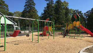poplar_hill_playground.jpg poplar_hill_playground.jpg